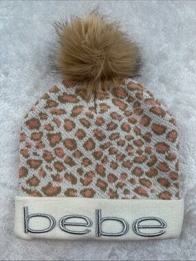 Bebe Leopard Print Knit Beanie Hat Faux Fur Pom Pom OSFM Winter Cap Women’s